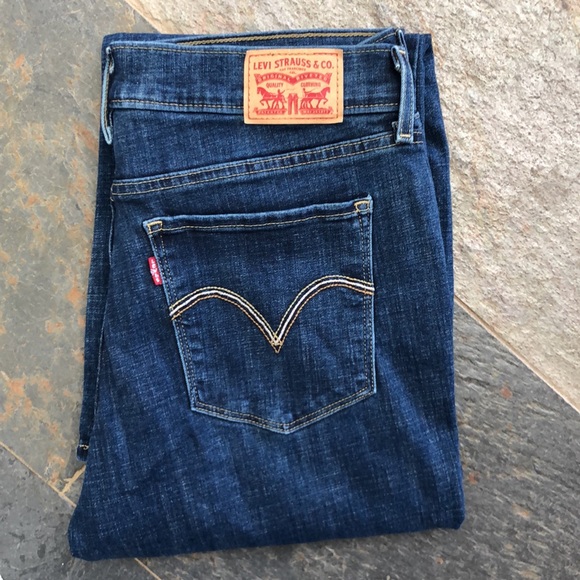 Levi Strauss & Co women’s jeans - Picture 13 of 13